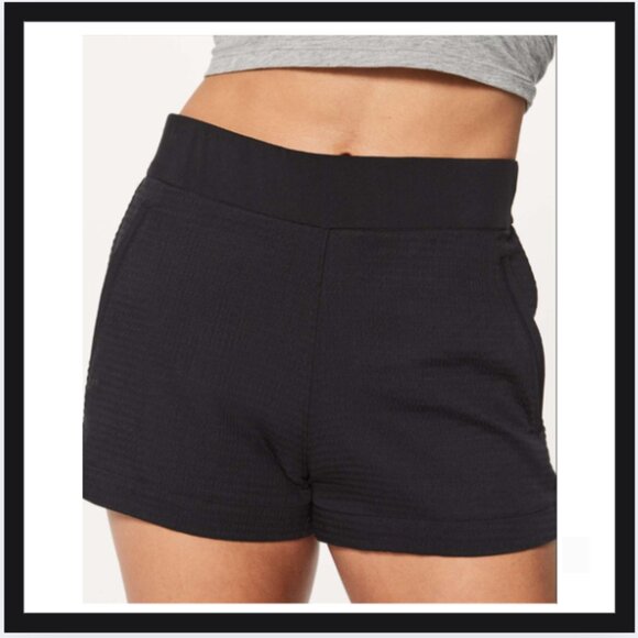 lululemon  shorts - Picture 2 of 5